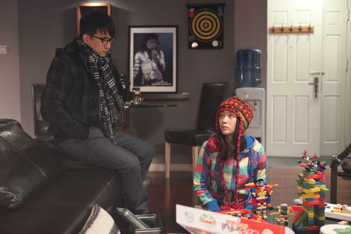 《男人帮》最新剧照曝光 黄磊化身情圣，游走花丛演绎都市爱情哲学